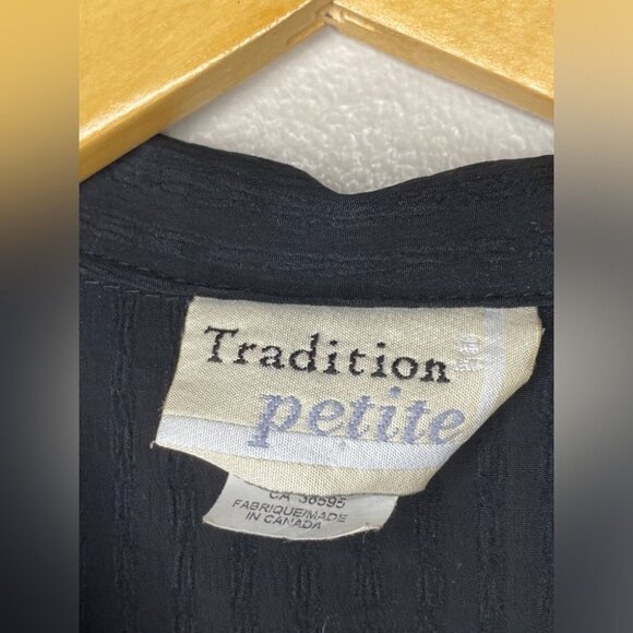 Vintage Traditions Made in Canada Petite Sheer Sleeveless Tank - Picture 2 of 4